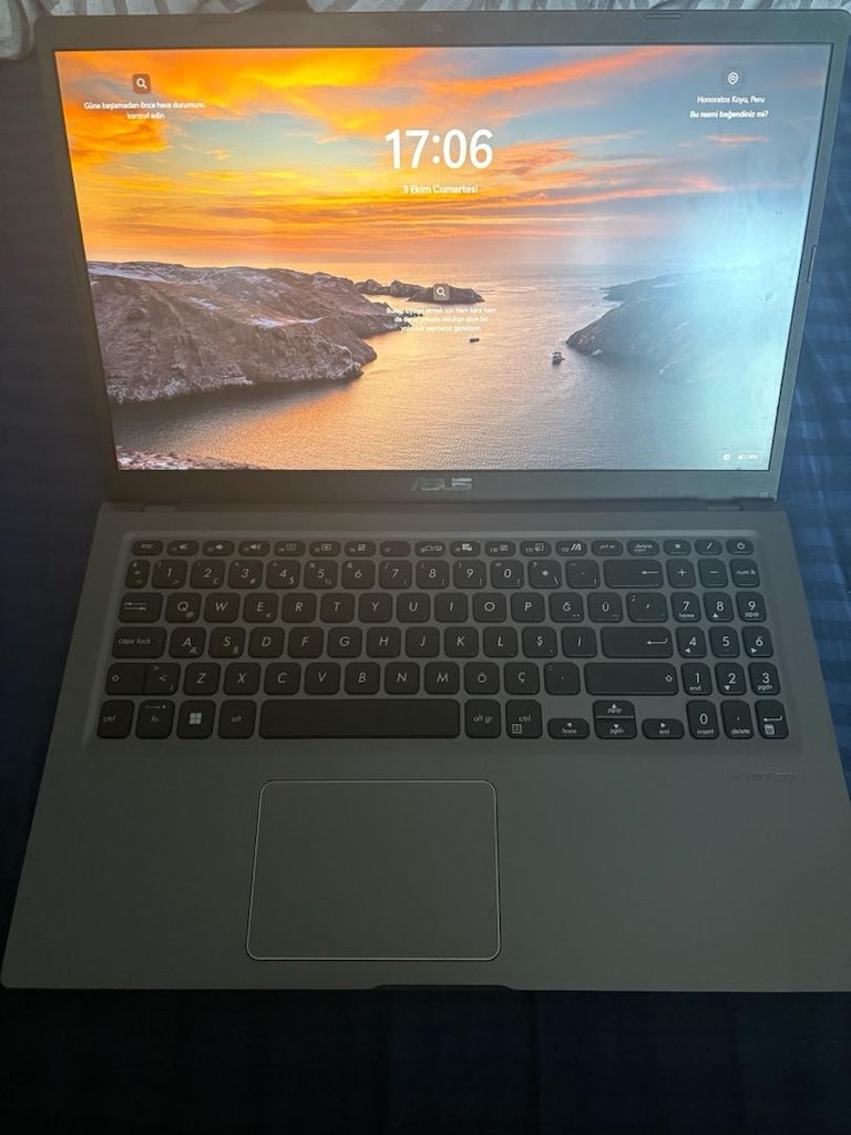 Asus VivoBook X515EA 12GB RAM İ3-1115G4 - 4