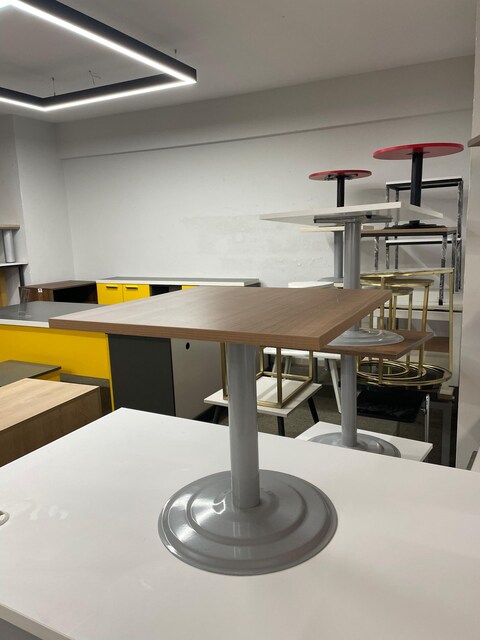 KLAS OFİS ÜSKÜDAR 50X50 MARBELLA KİRAZ RENK SEHPA