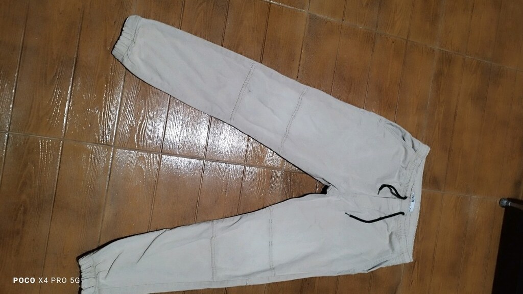 #Zara ipli eşofman pantolon  Eni çekilince 43 Boyu  96Bacakta leke. - 4