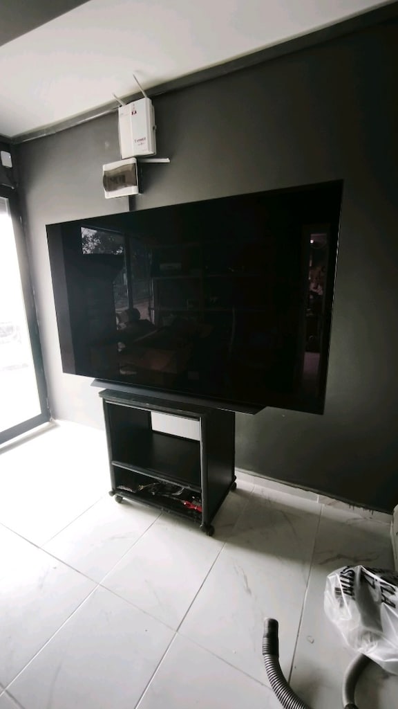 LG 77C1 4LB 77 İnç 4K OLED TV - Ekran Sağlam (Arızalı/Tamir Gerektirir - 8