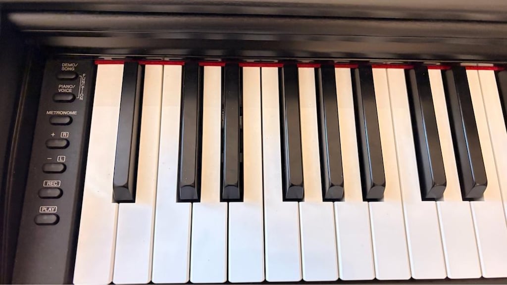 Yamaha Arius YDP-143B Dijital Piyano + Tabure - 4