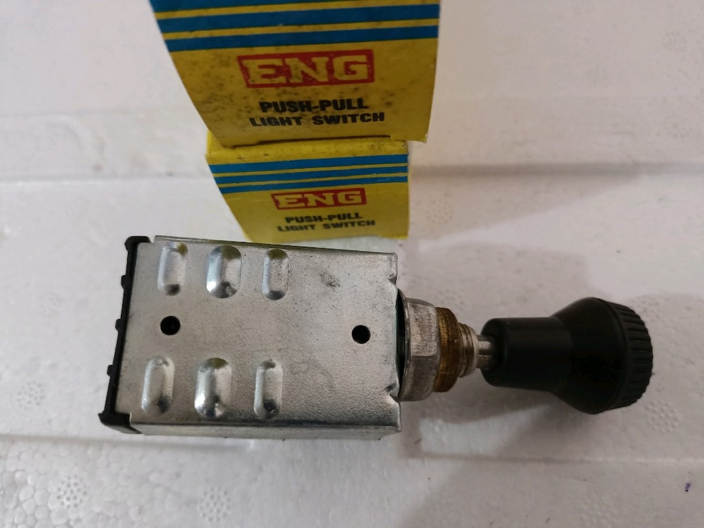 Eski Seri ENG Markalı Çekmeli/Basmalı Far-Sis Düğmesi - 2