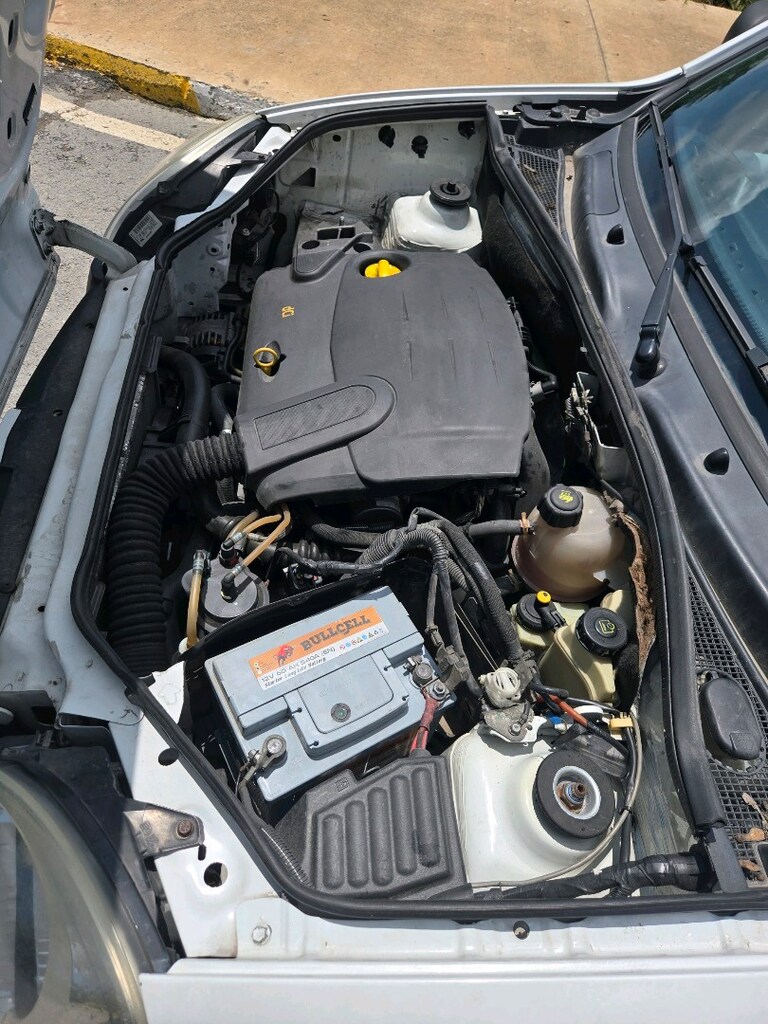 2010 KANGO 1.5 DİZEL MOTOR MEKANİK SIFIR 2+2KOLTUKLU CAMLI - 15