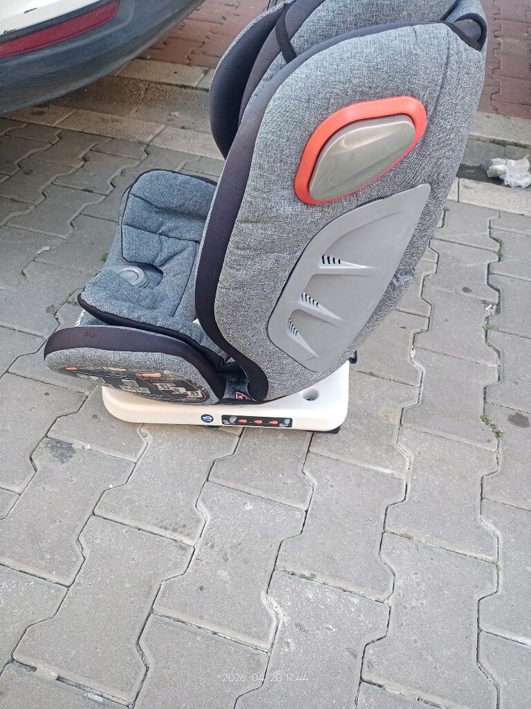 çocuk oto koltuğu
