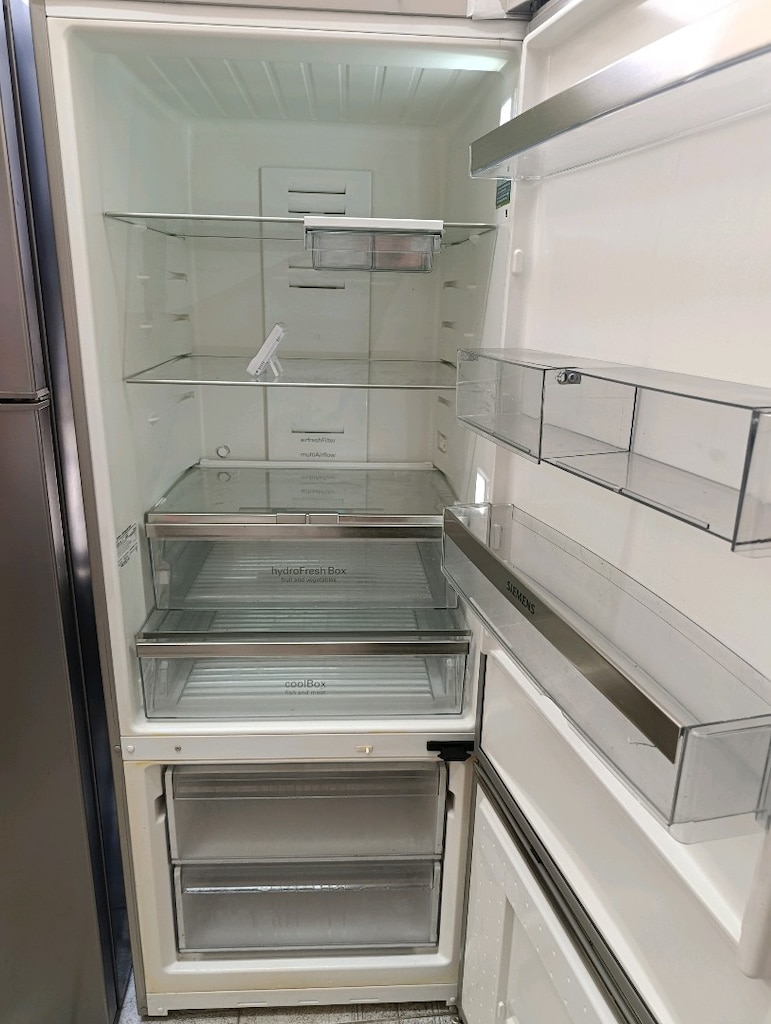 Siemens İnox 505 LT NoFrost Alttan Donduruculu Buzdolabı - 3