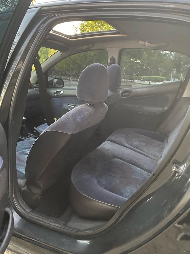 Siyah Hatchback Araba - 13
