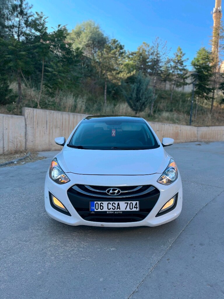 HATASIZ OTOMATİK EN FULL 2014 HYUNDAİ İ30 1.6 CRDİ ELİT PAKET TAKAS OL - 2