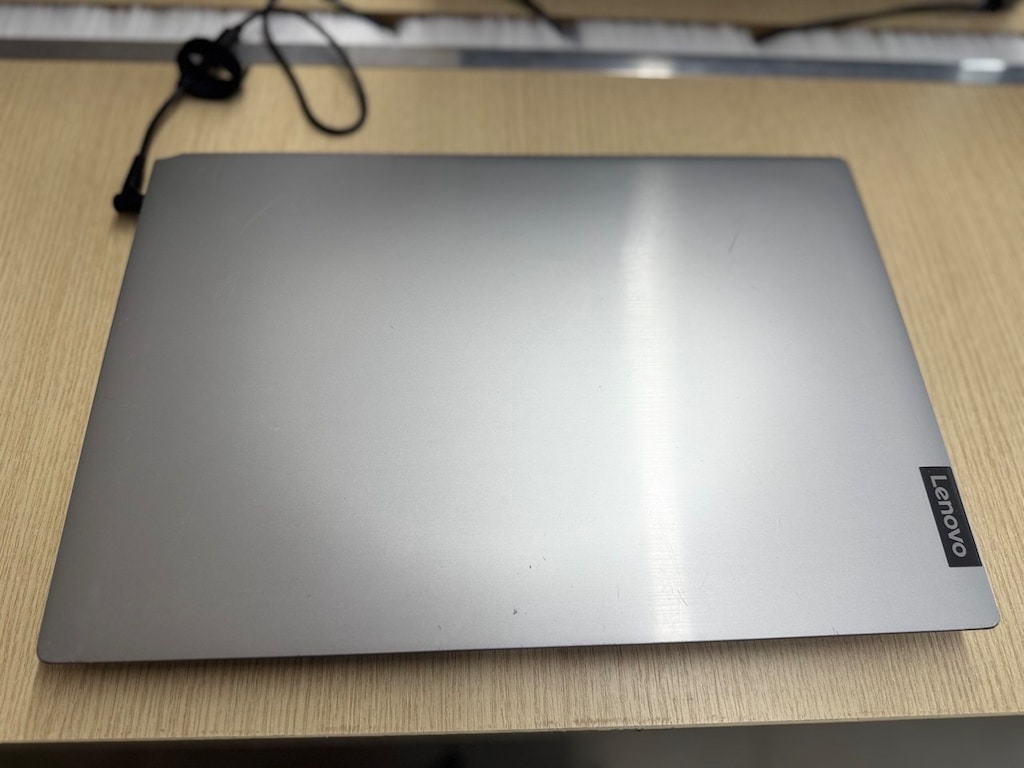 LENOVO İ7 8565U İŞLEMCİ | MX110 2GB E.KART | 8GB RAM | 256GB SSD - 6