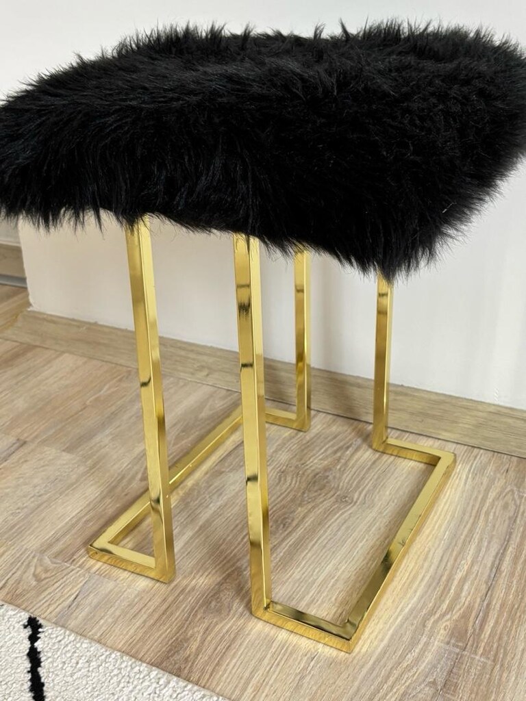 Peluş Metal Ayakli Puf - 3