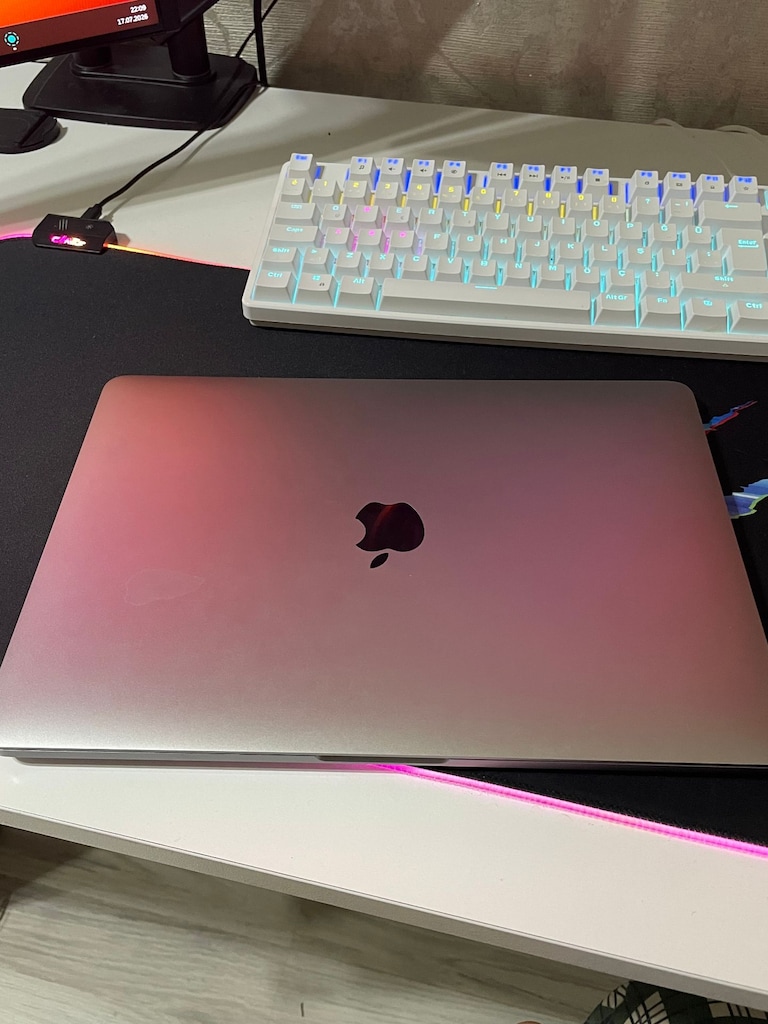 MacBook Pro 2019 13" Touchbar! TEMİZ - 4
