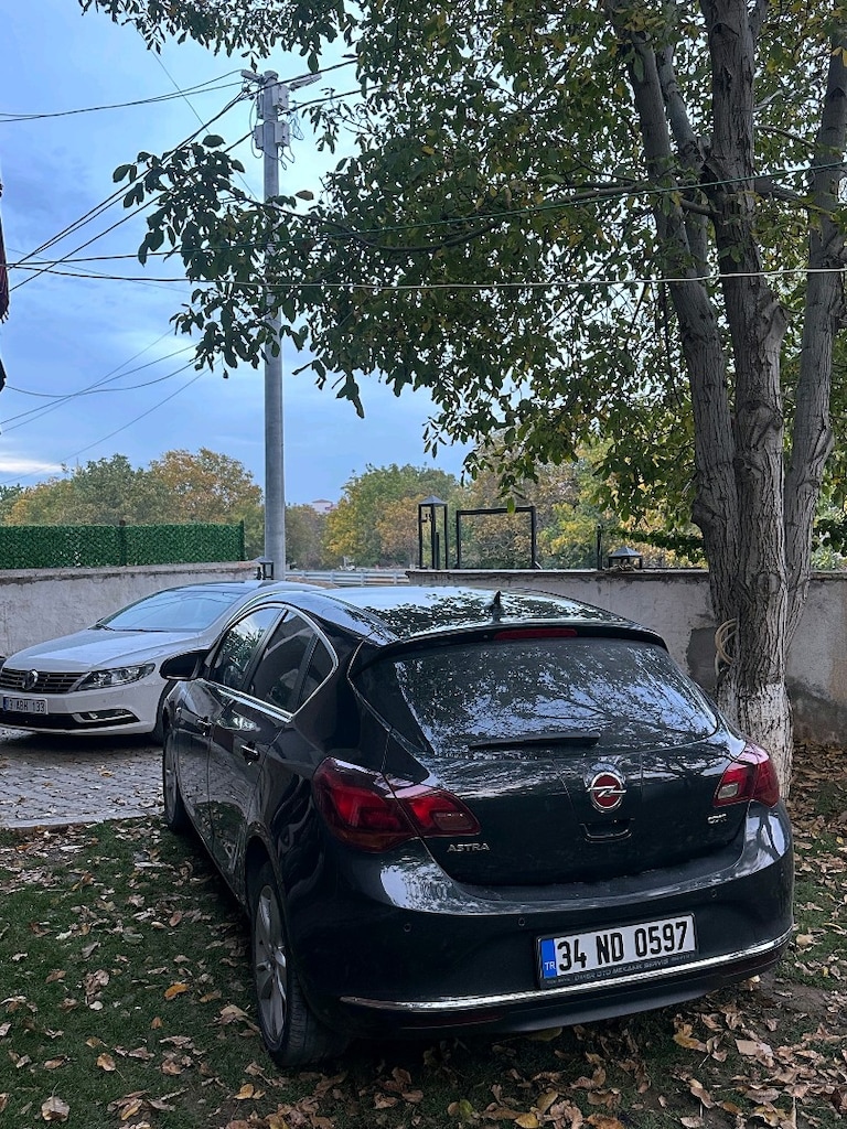 MASRAFSIZ & TRİGERİ YENİ! 136 BİN KM ASTRA J SPORT - 3