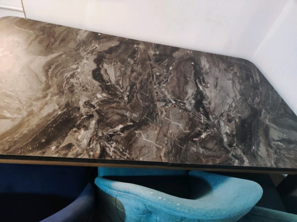 masa sandalyeye hiçbir sıkıntısı yok açılıp kapanır - 3