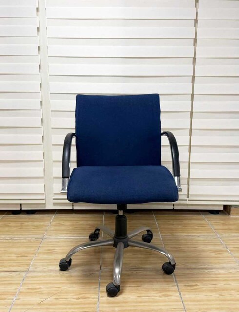 DEMİRHAN OFİS - MAVİ KUMAŞ DEMİR AYAKLI PERSONEL ÇALIŞMA KOLTUĞU