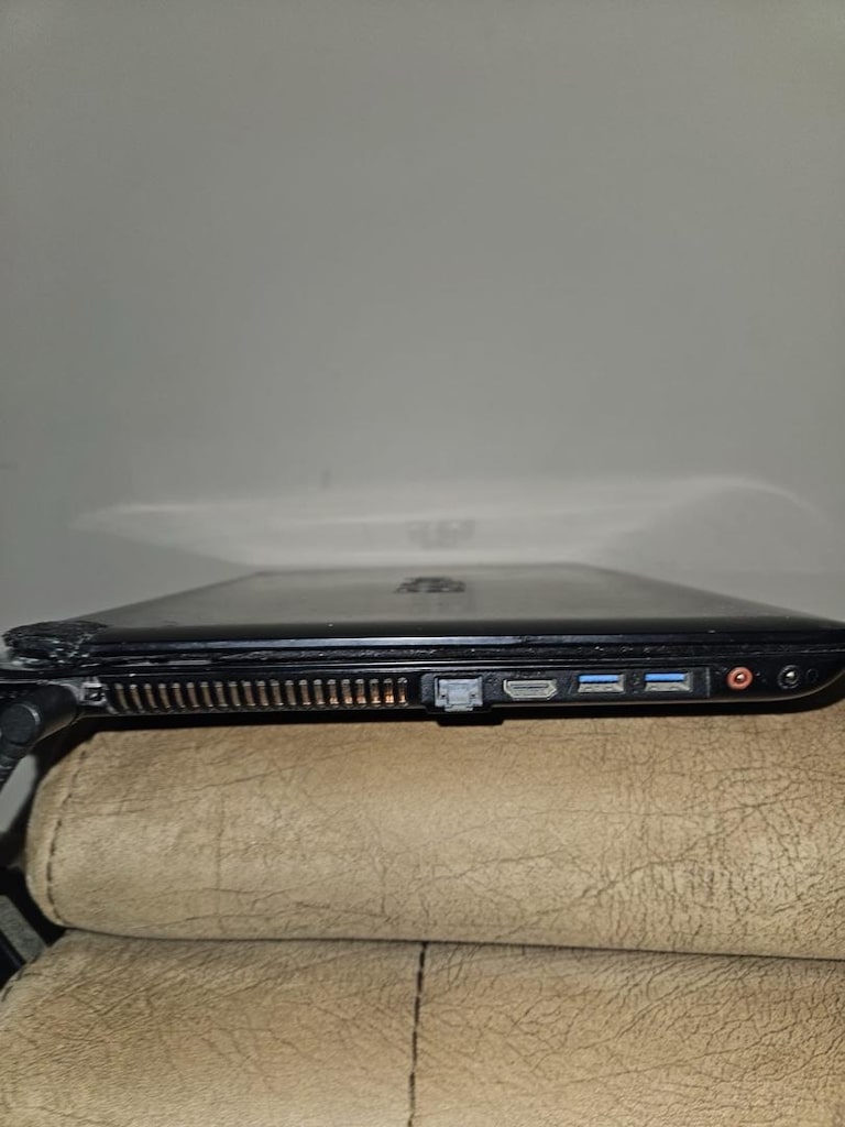 Sony Vaio Laptop i5 3.nesil Nvidia GT 740M 8gb ram 120gb ssd - 4