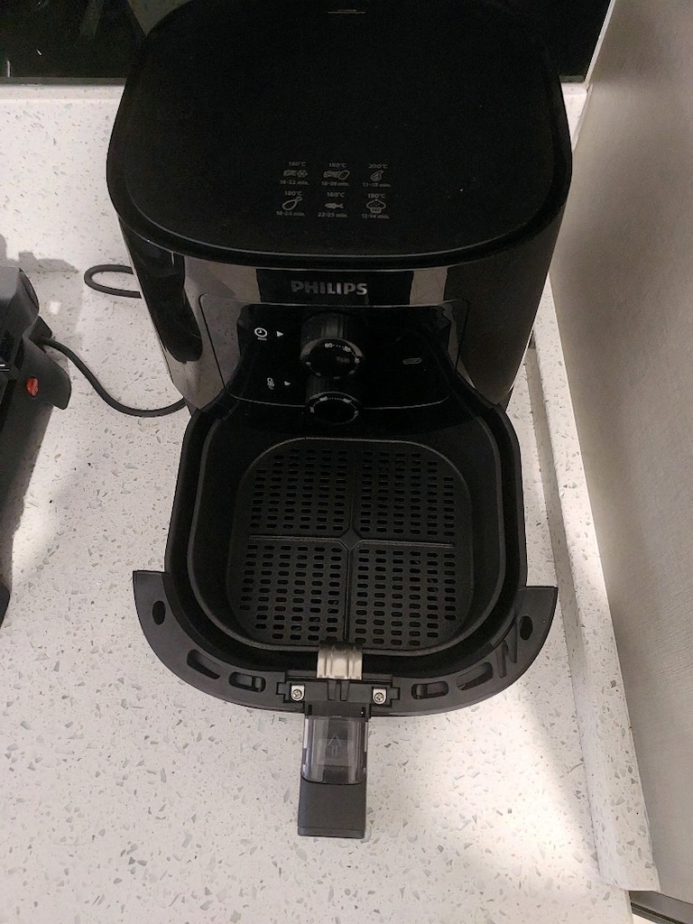 Philips 4 Litre Airfryer - 2