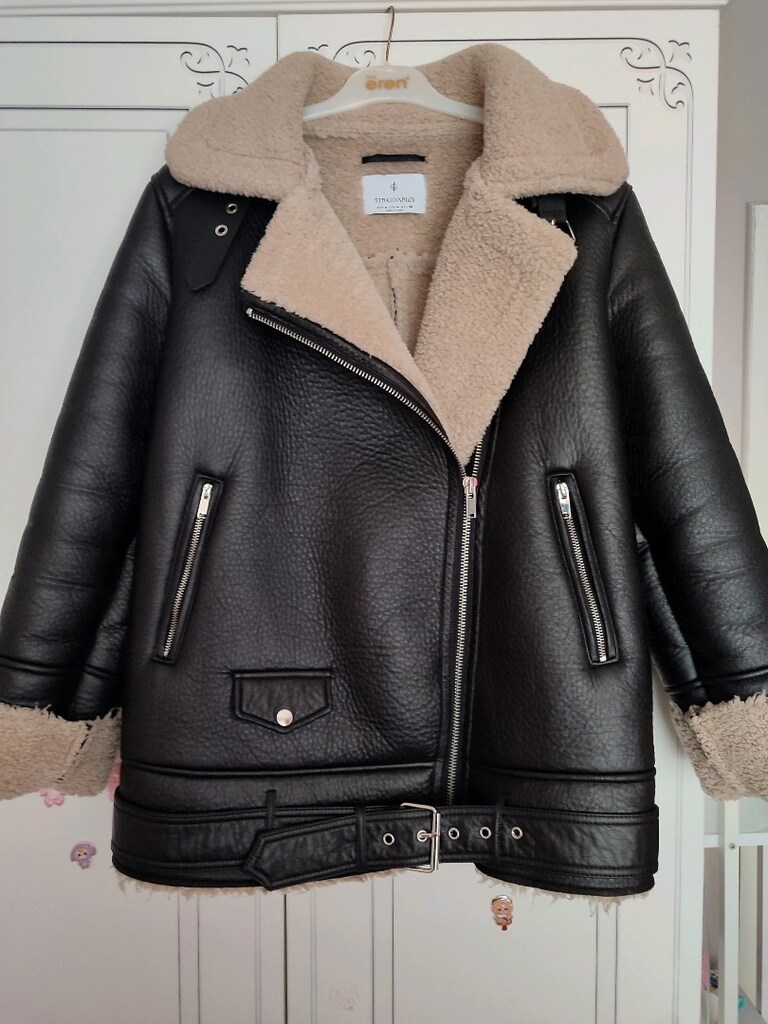 Stradivarius Deri Kadın Mont