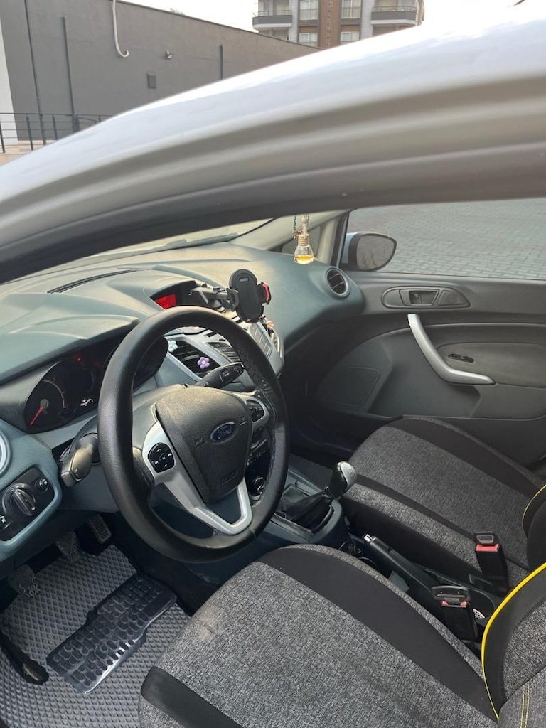 Ford fiesta 1.25 benzin&Lpg 2011 model - 11