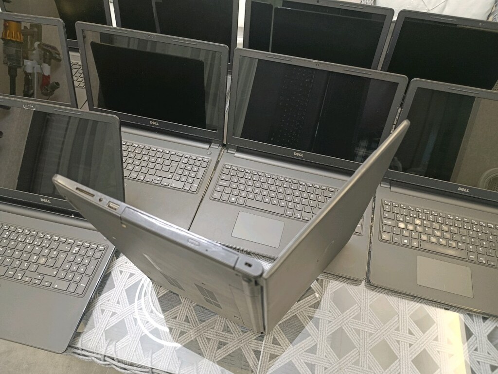 Adetli Dell Laptoplar - Kurumsal Temiz Cihazlar - 8GB RAM & SSD'li - 4