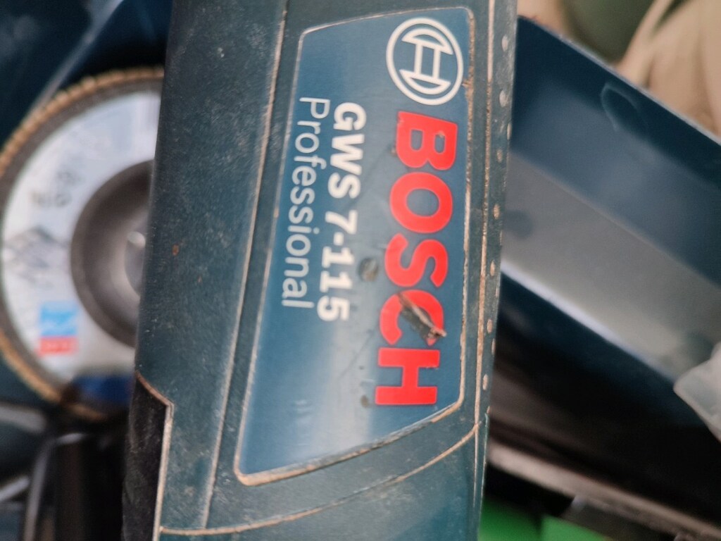 taşlama 7-115 bosch - 2
