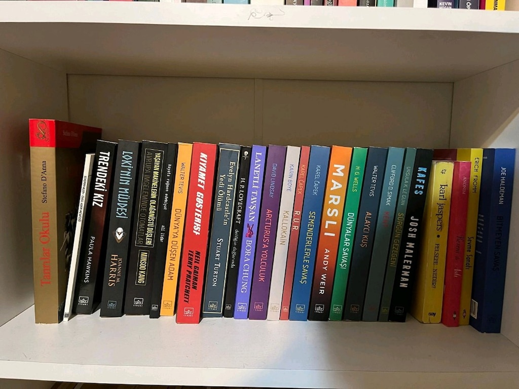 440 adet kitap toplu satılık kütüphane - 9