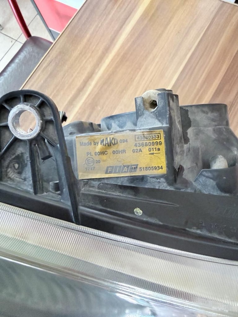 orjinal çıkma fiat dobla 2006,2011 sağ far - 2