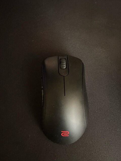 BenQ ZOWIE EC2-DW Orta boy 4K Asimetrik Sag Kablosuz