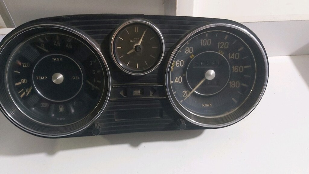 Mercedes E gösterge - 2