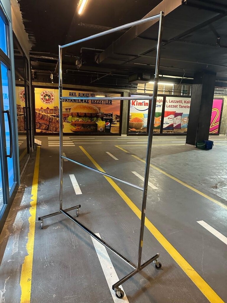 SON FİAT - Askılık Elbise Askısı Stand Eşek Maltepe de - 2
