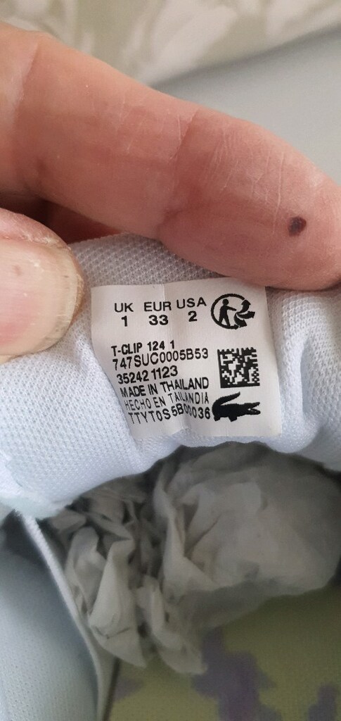 Lacoste çocuk ayakkabı. Ücreti hayır kurumlarına verilecektir - 2