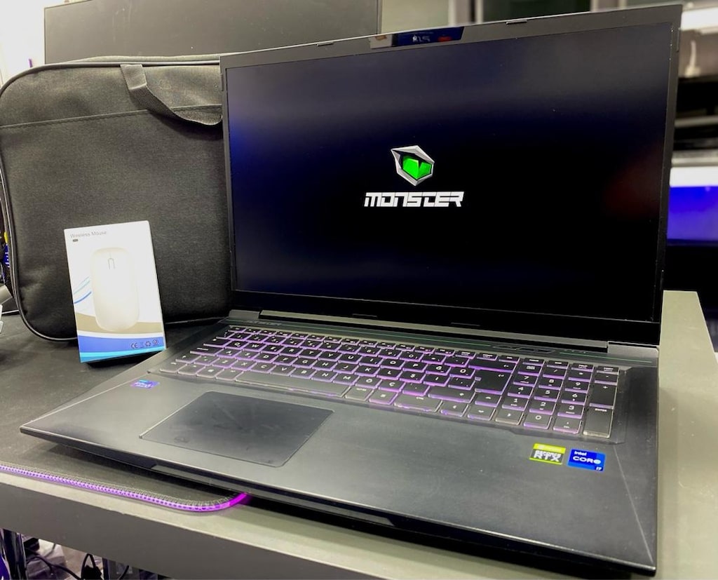 Monster Abra A7 V11.4 17,3" Gaming Çanta ve kablosuz mouse hediye - 6
