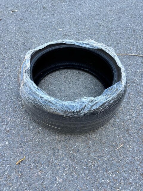 225/40 R18