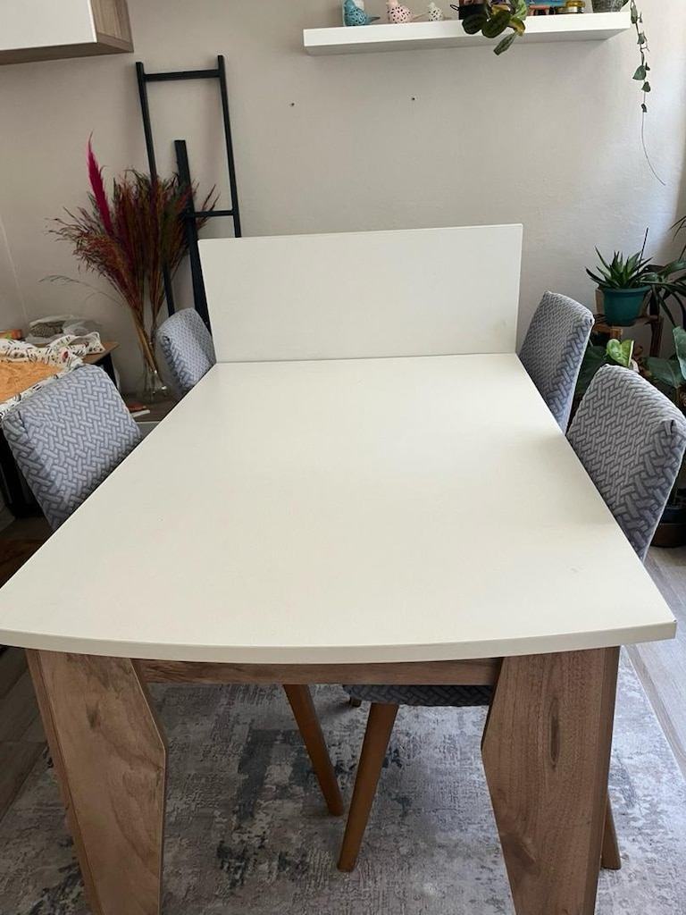 Beyaz Yemek Masası - 2