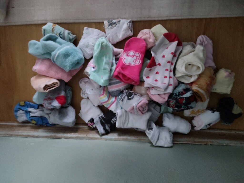 45 adet bebek corabı tertemiz güzel 350 tl - 2