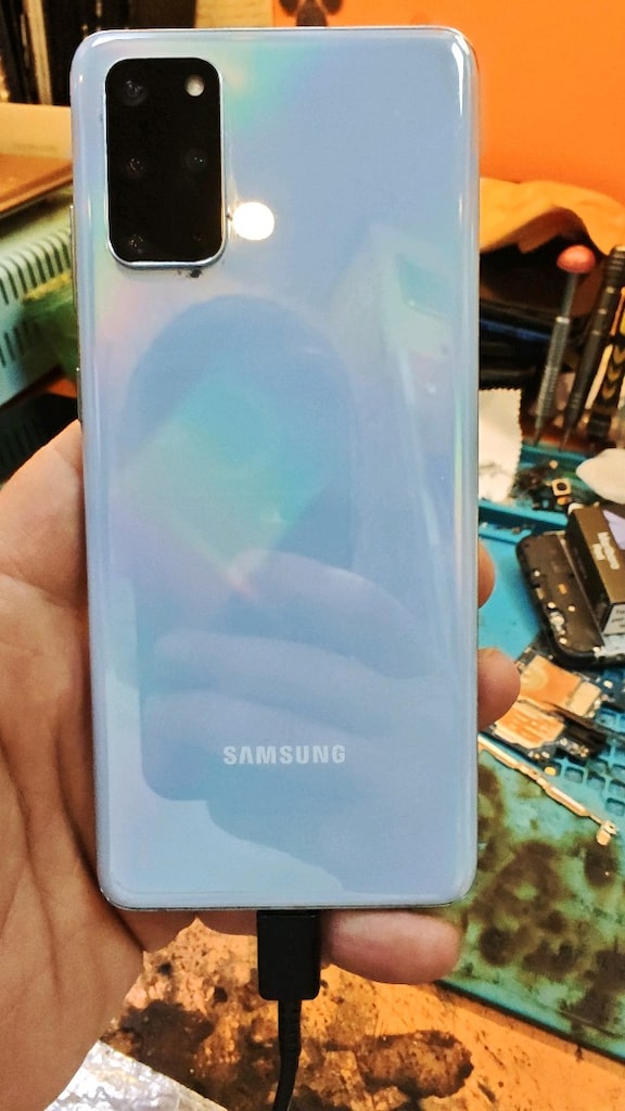 Samsung s20+ - 3