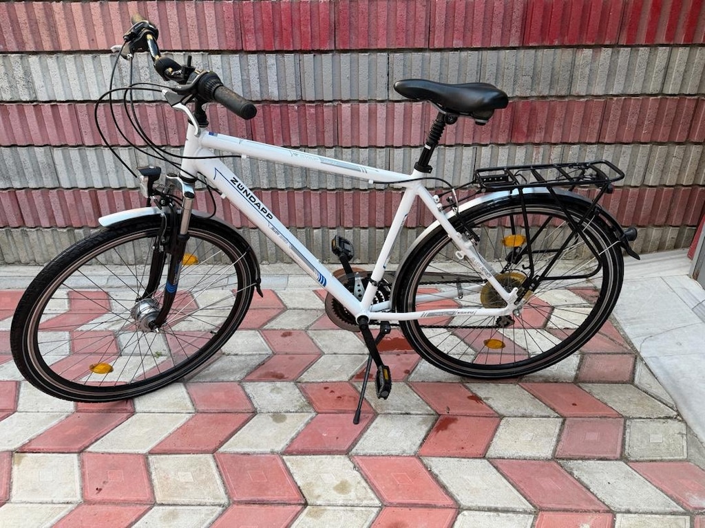 Temiz Kullanılmış Zündapp 28 Jant Alman Markası Bisiklet 21 Vites