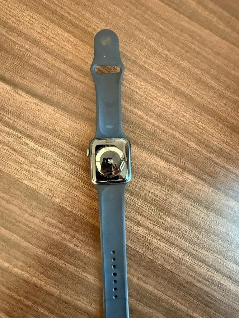 Apple Watch 5 - 2