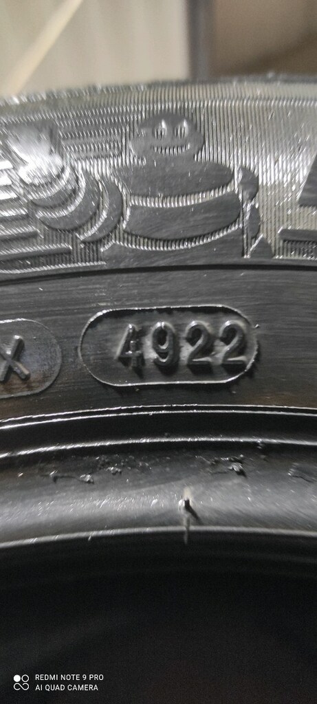 195/55/16 YENİ AYARINDA DİŞ DERİNLİĞİ MÜKEMMEL 4 ADET TOPLAM 7150 tl - 6
