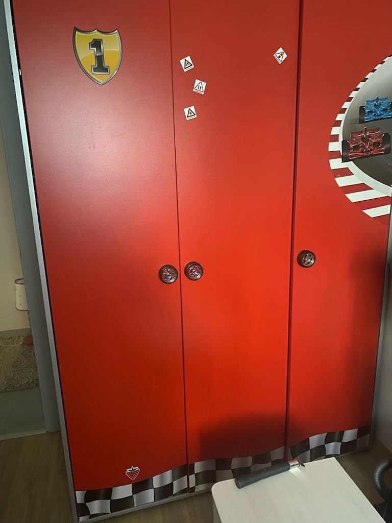 Çilek mobilya arabalı yatak odası takımı