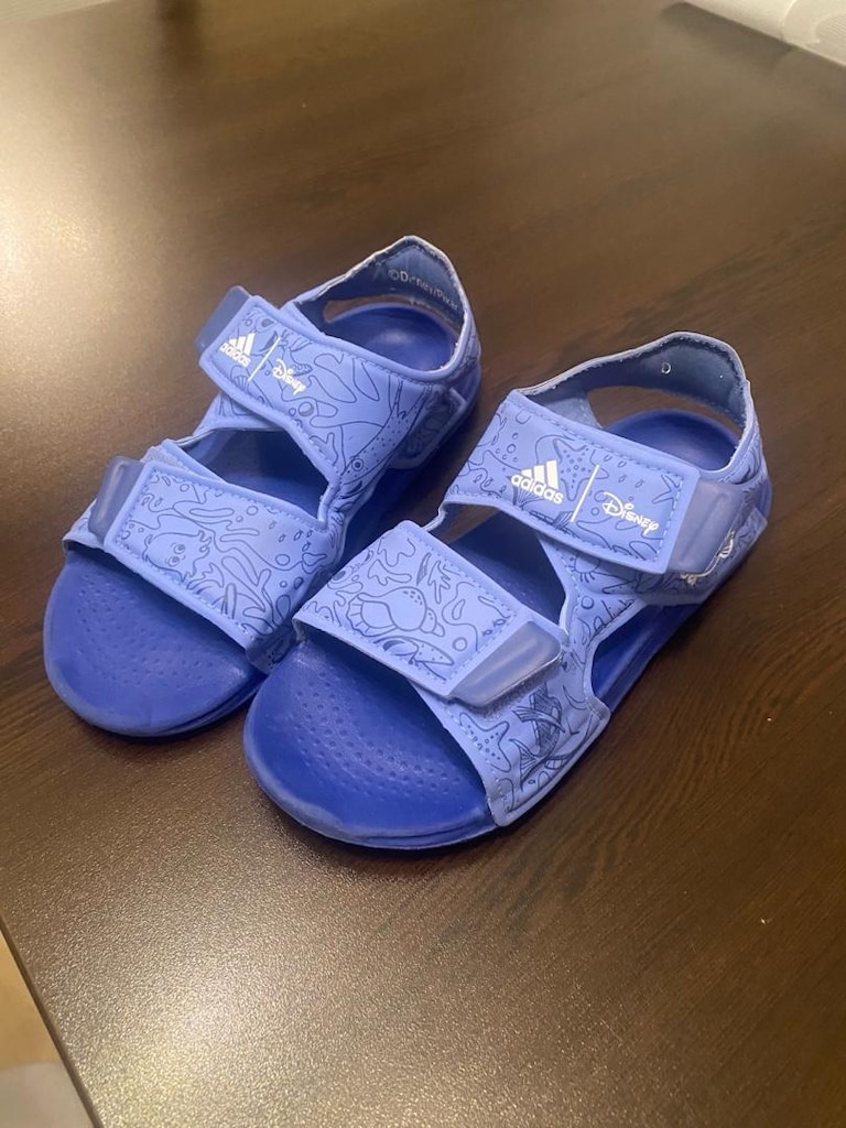 adidas disney sandalet 33 numara - 3