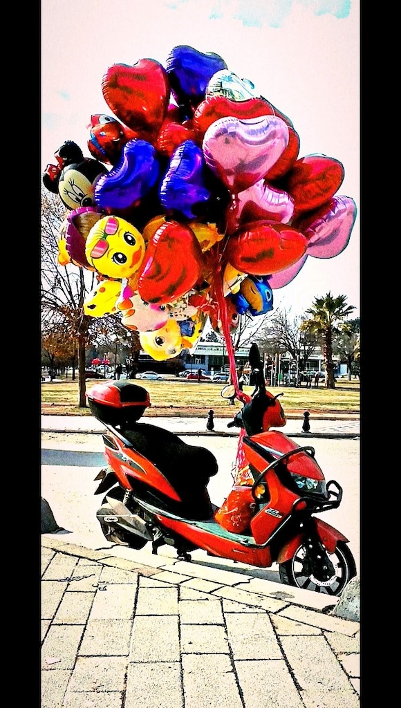 uçan balon şiş halde