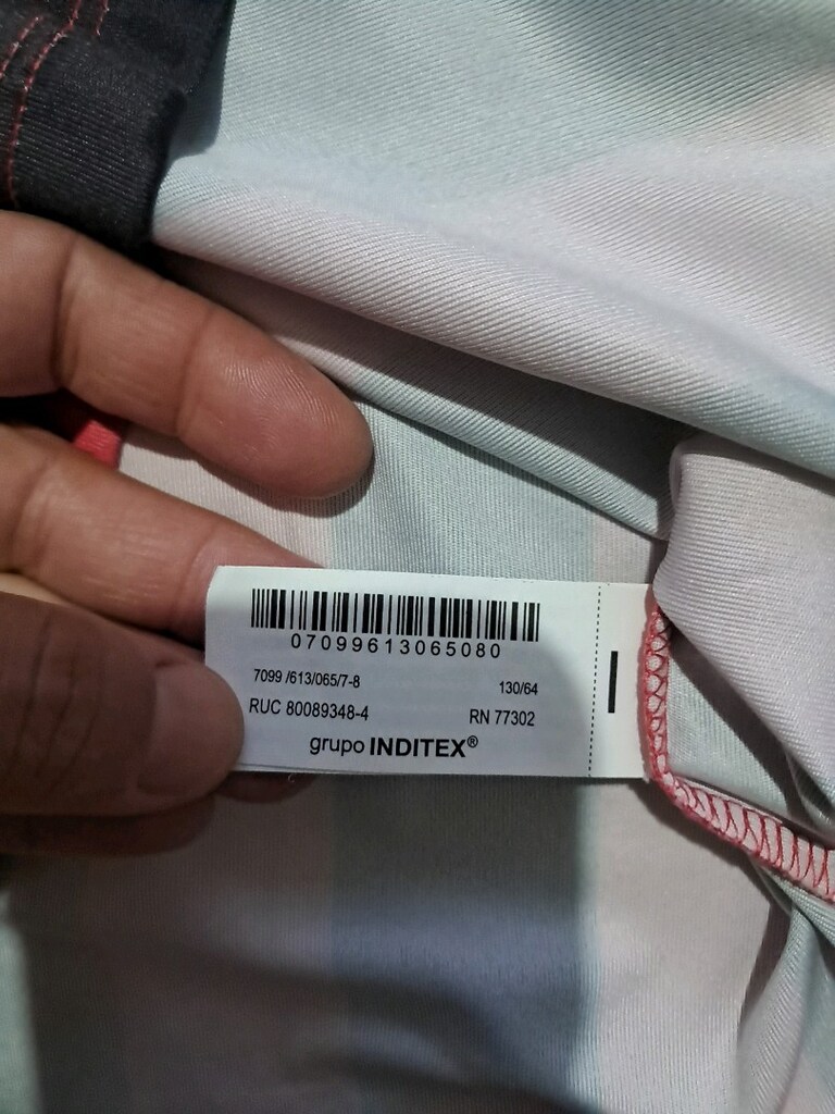 zara Milan forması - 4