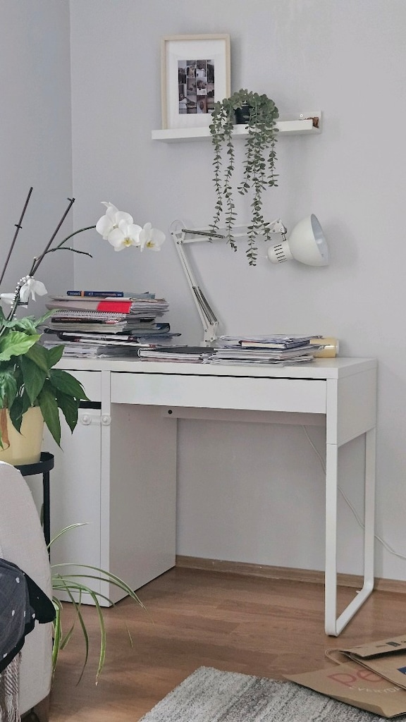 ikea çalışma masasi ve adore marka calisma koltugu - 5