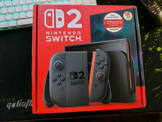 Nintendo Switch 2 Resmi Garantili Faturalı(13 Ay) Çantalı Temiz