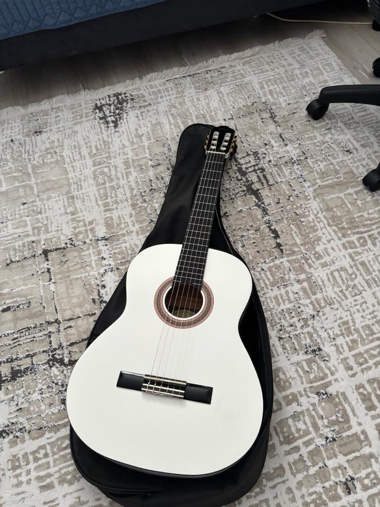 Valencia gitar - 2