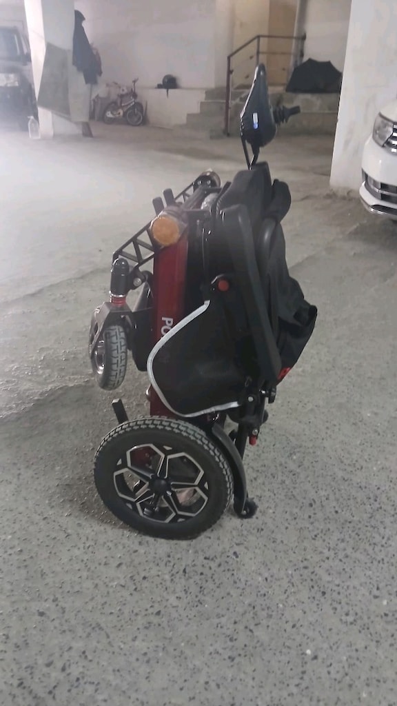 Engelli akülü tekerlekli sandalye - 10