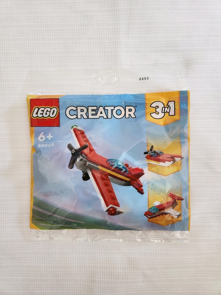 LEGO 30669 3 IN 1 İKONİK KIRMIZI UÇAK - 3