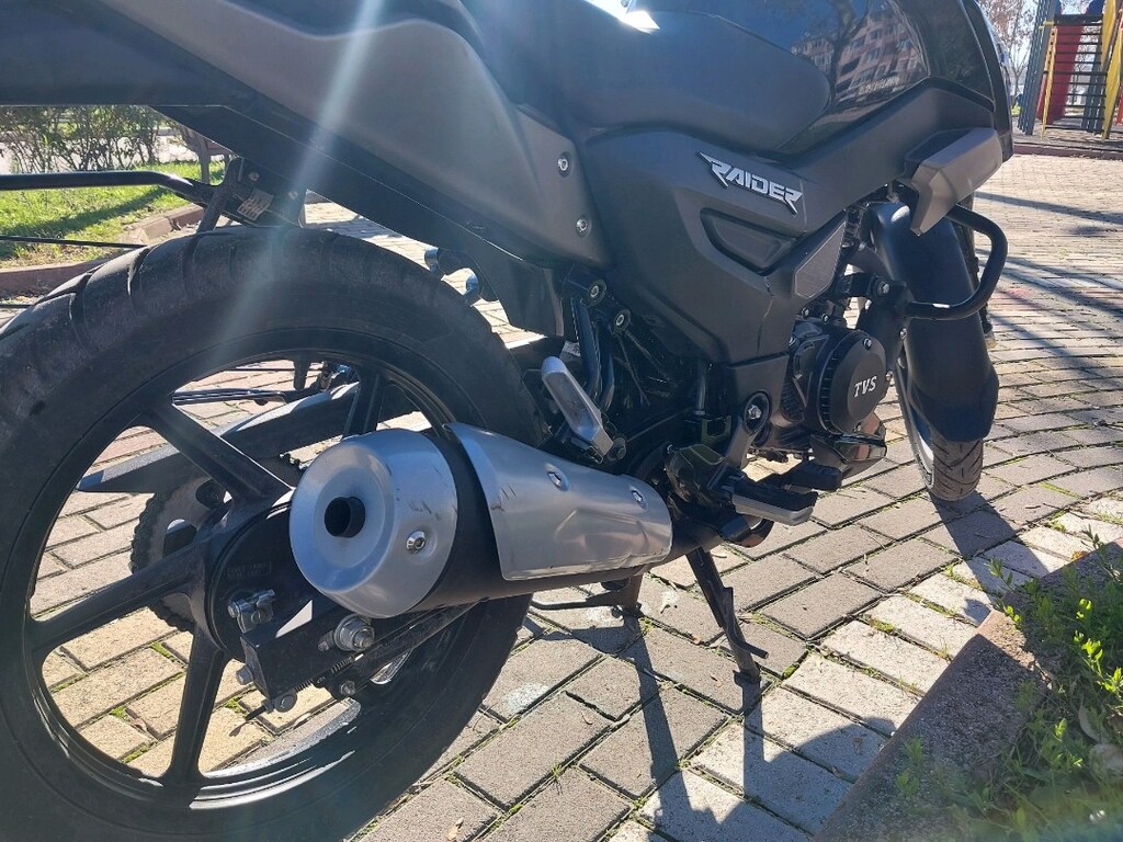 TVS Raider 125-2024 model-hasar kayıtsız-14000 km-servis bakımlı - 9