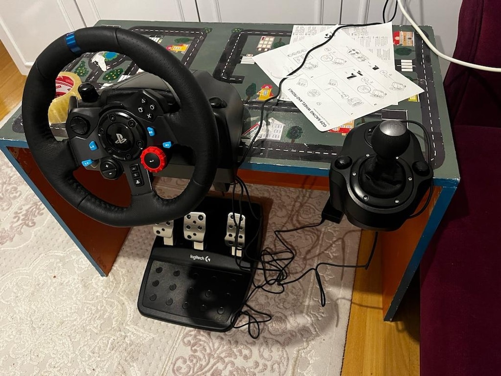 ps5 ve logitech G29 direksiyon seti - 2