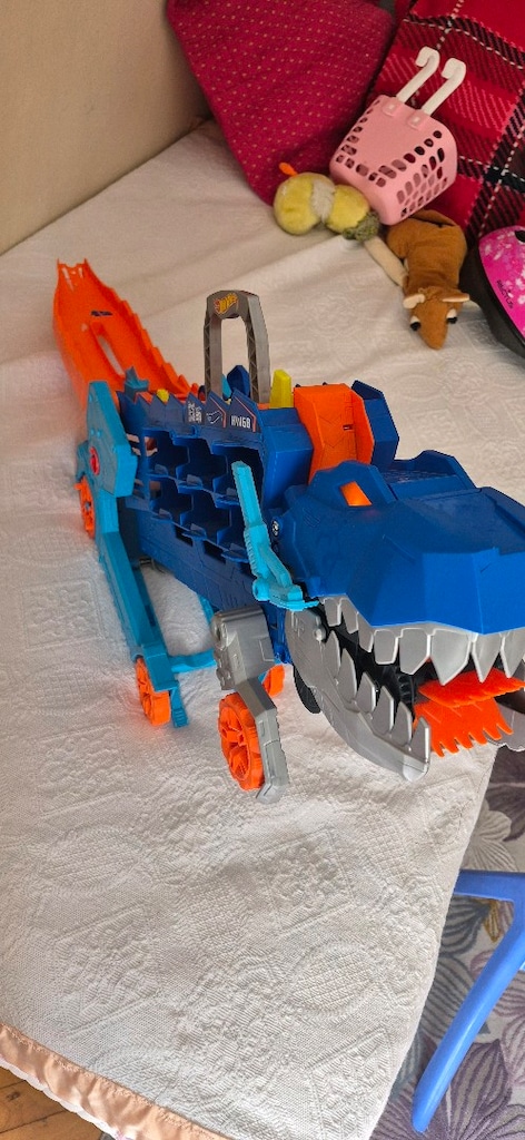 Hot Wheels Ultimate T-Rex Tır - 2
