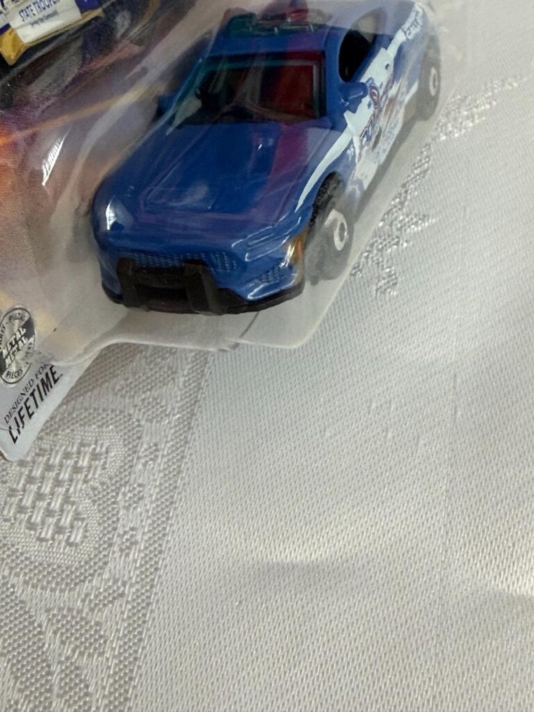 matchbox 2025 FORD MUSTANG POLİCE metal polis arabası - 4